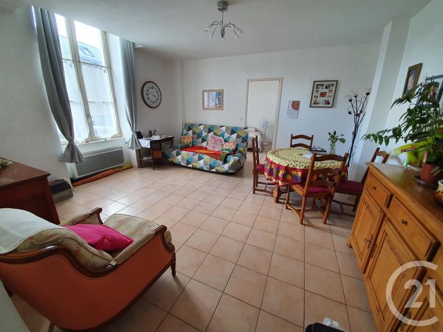 Appartement F2 à louer - 2 pièces - 49.83 m2 - BEAUGENCY - 45 - CENTRE - Century 21 Néré Immobilier